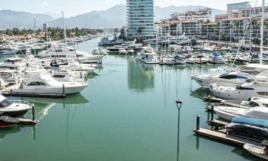 Avenida Paseo De La Marina 249, Marina Vallarta, 48335, Jal 푸에르토 발라타 외부 사진